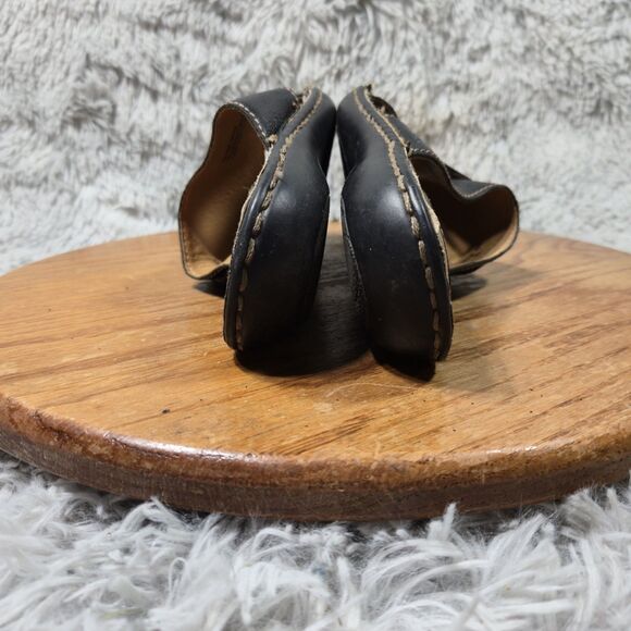 Born Womens Size 7 EU 38 Black Leather Cross Pattern Toe Strap Luxury Sandals - Picture 4 of 8